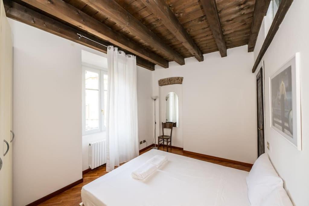 Wonderful Two Floors Apartment Milánó Kültér fotó