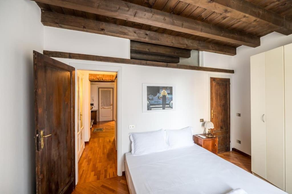 Wonderful Two Floors Apartment Milánó Kültér fotó