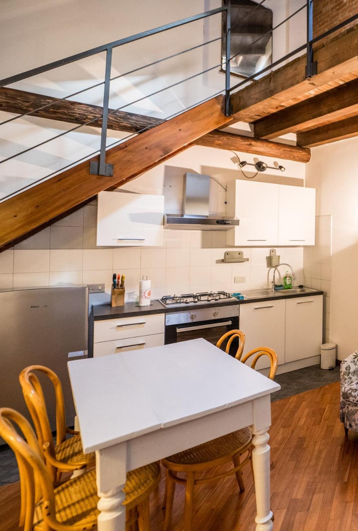 Wonderful Two Floors Apartment Milánó Kültér fotó